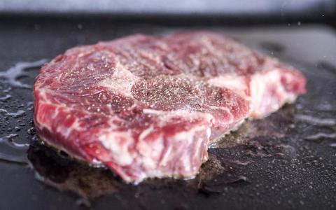 Klacht bij de Reclame Code Commissie tegen Vlees.nl
